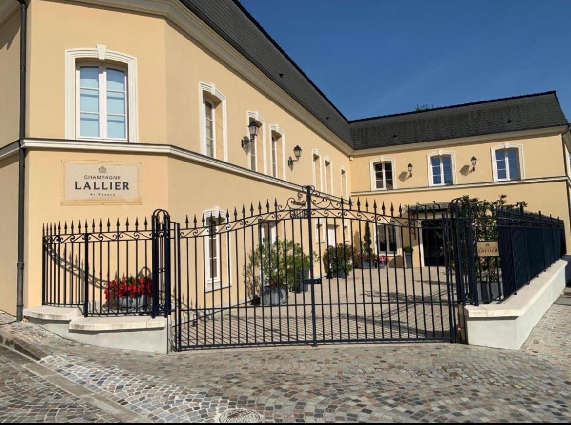 Ay Central Ay-Champagne Zewnętrze zdjęcie