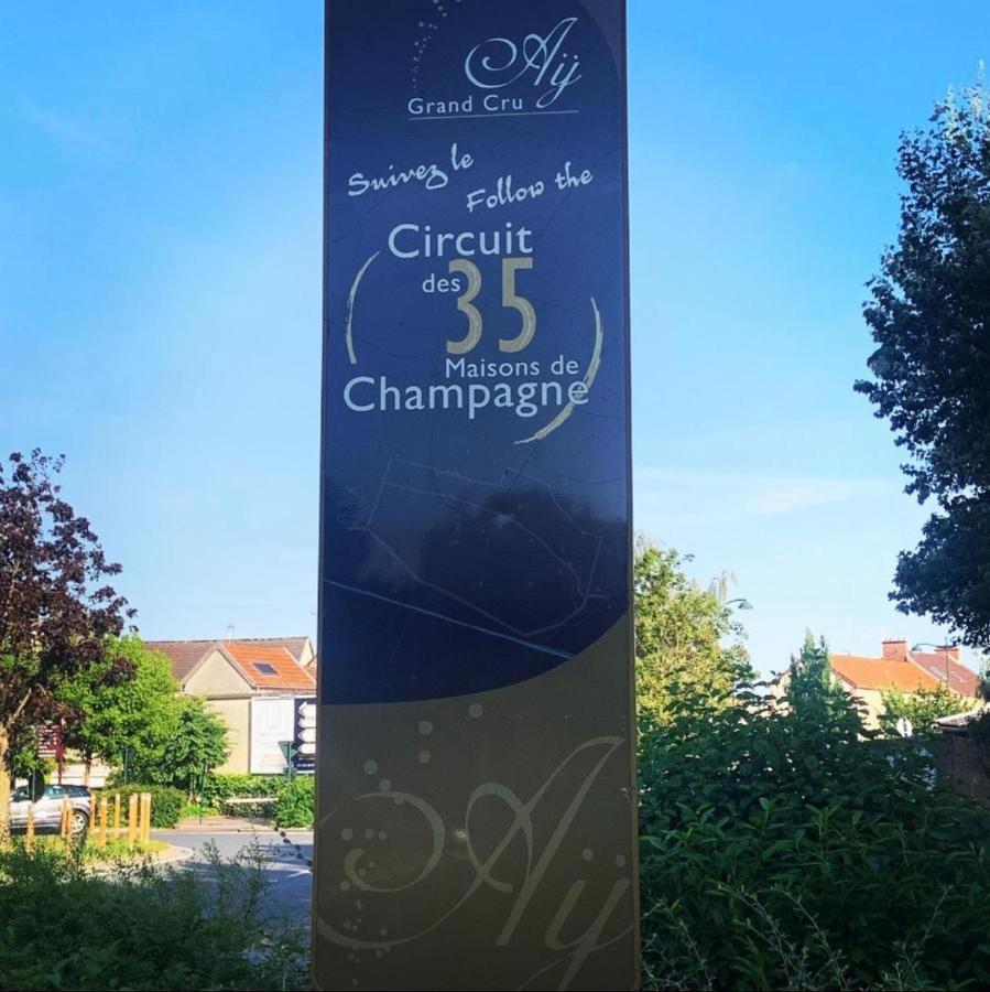 Ay Central Ay-Champagne Zewnętrze zdjęcie